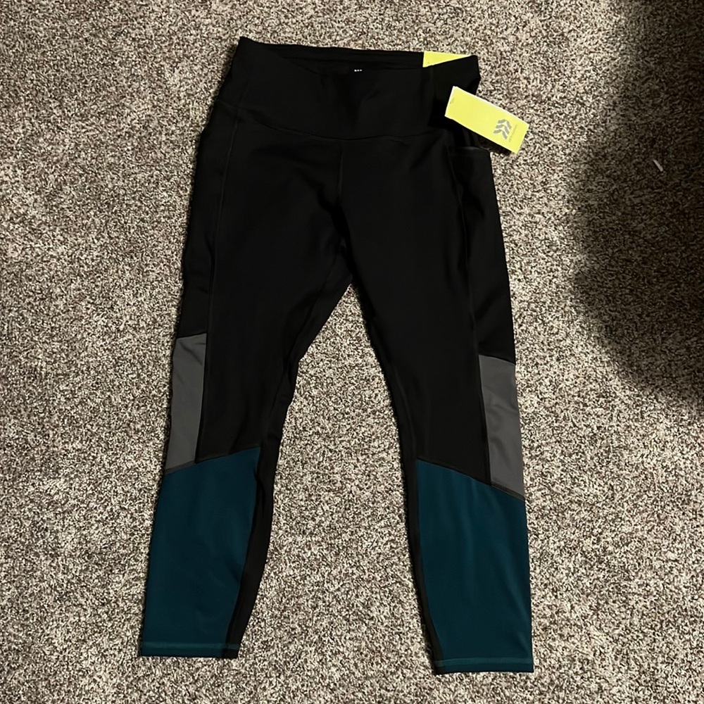 All in motion high rise leggings